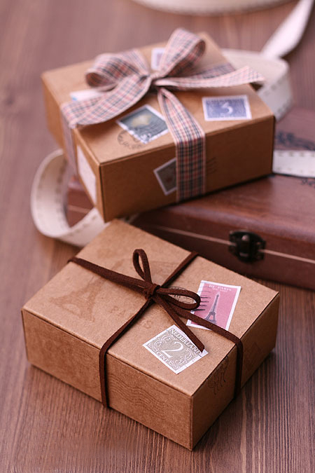 Бумажные подарочные коробочки